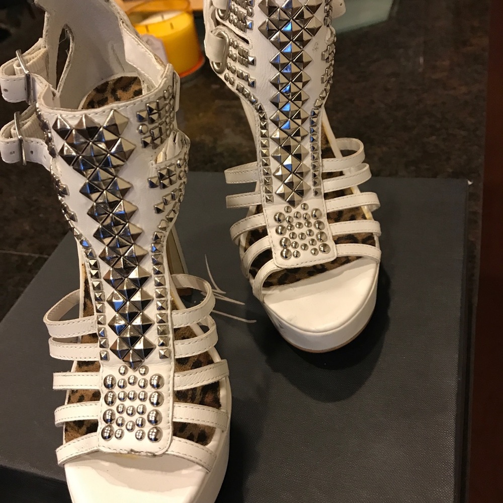 New Chinese Laundry White Heel